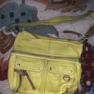 🌻Antique Lime Fossil Crossbody🌻